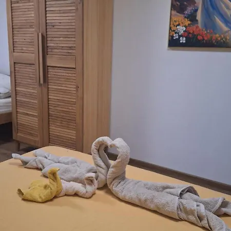 아파트 Sea Relax Garden 네세부르